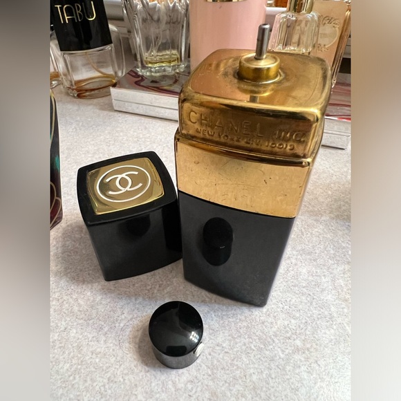 Vintage collectible Perfume empty  Bottle. - Picture 6 of 12